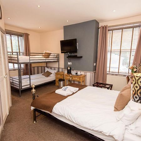 Dimple Well Lodge Hotel Wakefield Exterior foto
